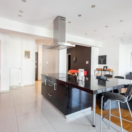 A Luxury & Comfortable Apt In Athena Bagian luar foto