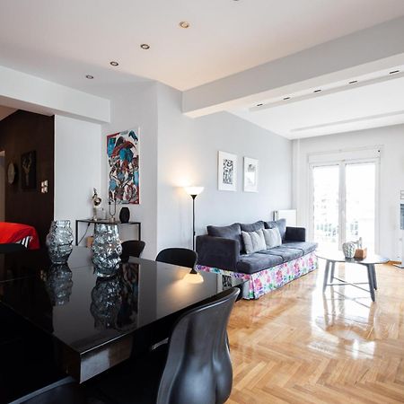 A Luxury & Comfortable Apt In Athena Bagian luar foto