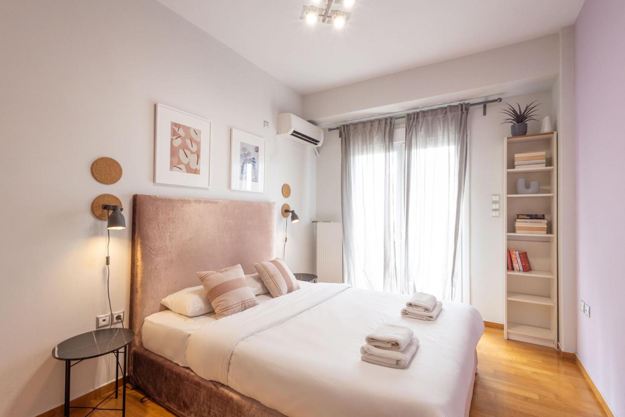 A Luxury & Comfortable Apt In Athena Bagian luar foto