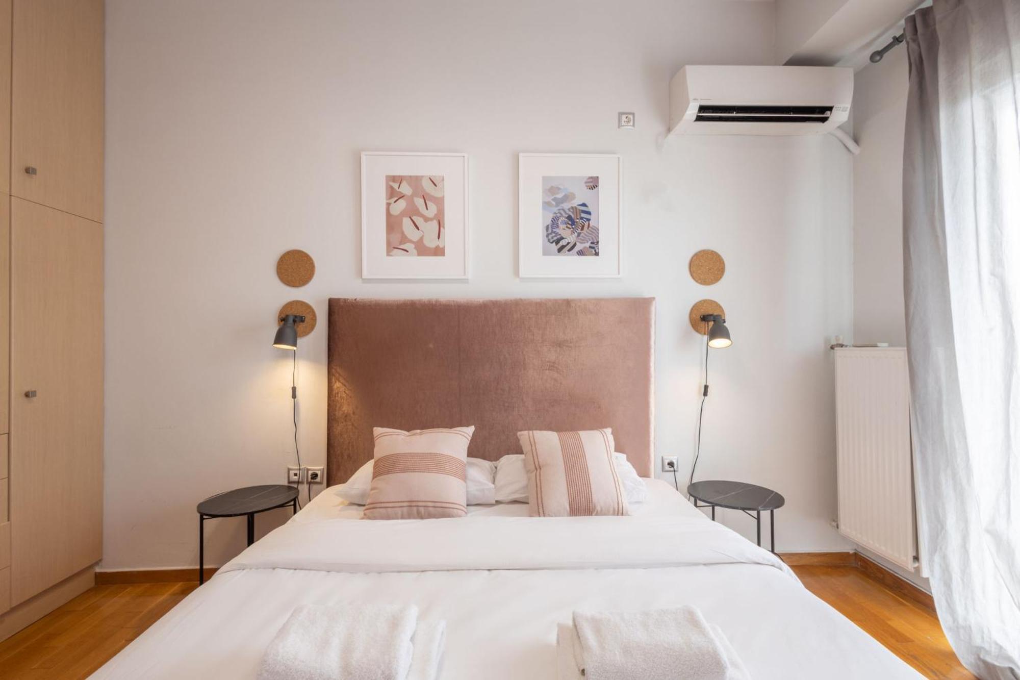 A Luxury & Comfortable Apt In Athena Bagian luar foto